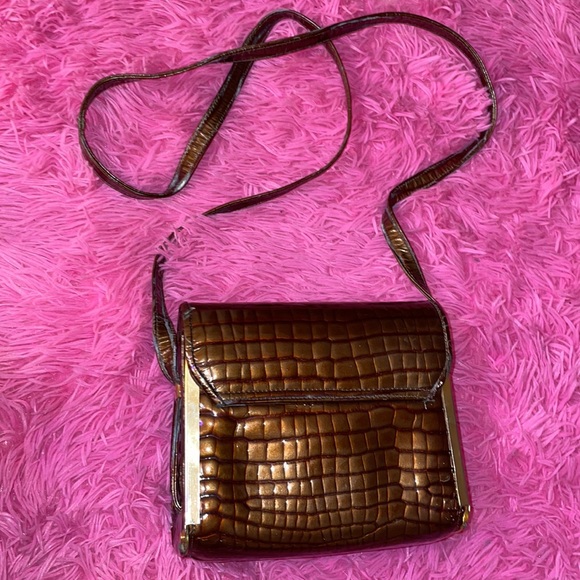 LISETTE Handbags - Beautiful Vintage Lisette Small Croc Bag